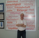 Ich in der Firmenzentrale von Liqui Moly in Ulm-Lehr 